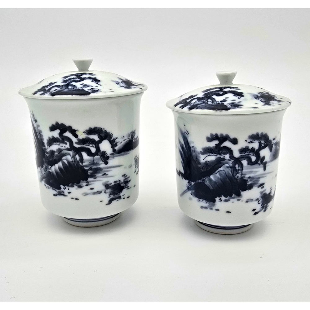 Set of 2 Japanese Blue & White Porcelain Lidded Tea Cups Guest/host sized